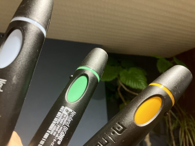 グラレコ用のペン。ノイラントのマーカー3色