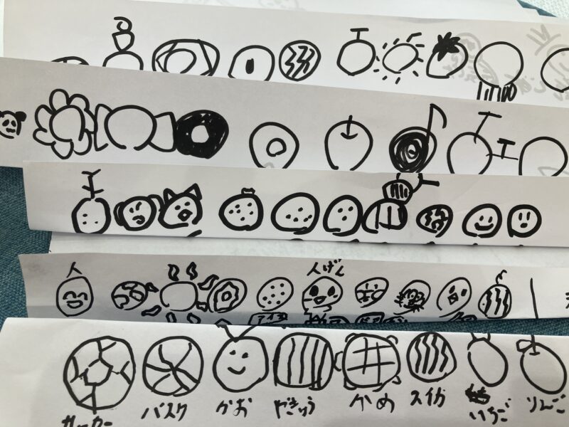小学生向けグラレコ講座 で子どもが丸・三角・四角を組み合わせて描いたイラスト
